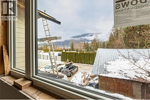 166 2nd Avenue - Photo 4