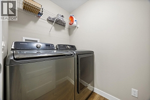 687 Acadia Street - Photo 34