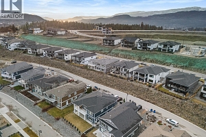 687 Acadia Street - Photo 38