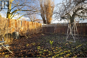 1607 45 Street - Photo 26