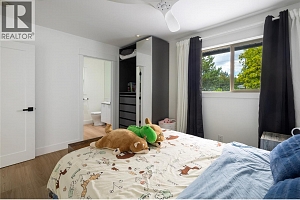 4265 Lakeshore Road - Photo 16