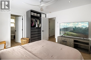 4265 Lakeshore Road - Photo 18