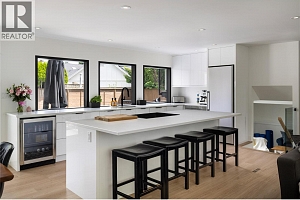 4265 Lakeshore Road - Photo 2