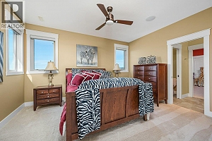 354 Quilchena Drive - Photo 38