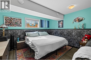 1319 Belaire Avenue - Photo 37