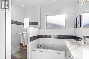 2450 Selkirk Drive Unit# 16 - Photo 32