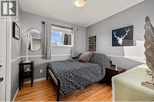 4771 Parkdale Crescent - Photo 18