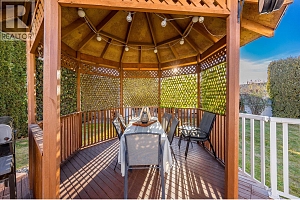 4771 Parkdale Crescent - Photo 24