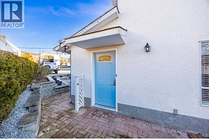 4771 Parkdale Crescent - Photo 26