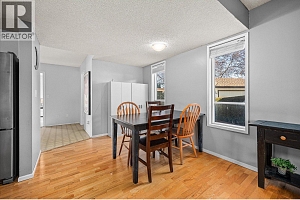 4771 Parkdale Crescent - Photo 29