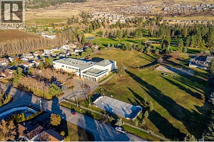 4771 Parkdale Crescent - Photo 45