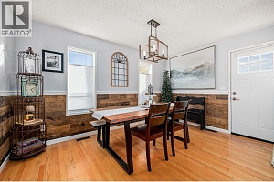 4771 Parkdale Crescent - Photo 8