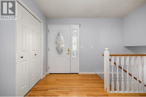 4771 Parkdale Crescent - Photo 9