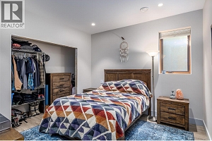 15896 Claridge Drive - Photo 21