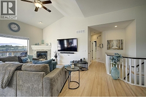 2053 Spyglass Way - Photo 18