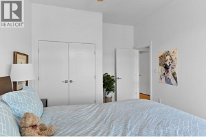 10989 Maddock Avenue - Photo 36