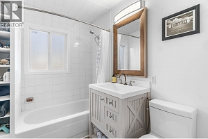 622 Bay Avenue - Photo 13