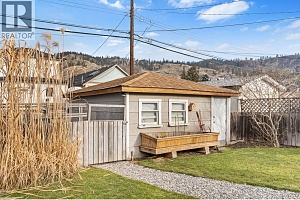 622 Bay Avenue - Photo 22