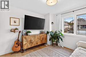 1743 Markham Court - Photo 36