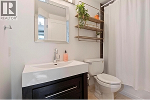 1743 Markham Court - Photo 59