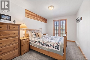 5946 Snow Pines Crescent Unit# A - Photo 32