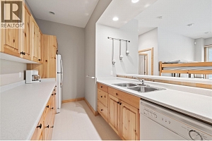 5946 Snow Pines Crescent Unit# A - Photo 37