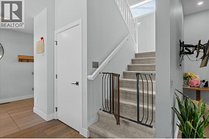 1846 Viewpoint Crescent - Photo 16