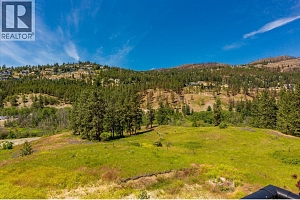 1846 Viewpoint Crescent - Photo 25