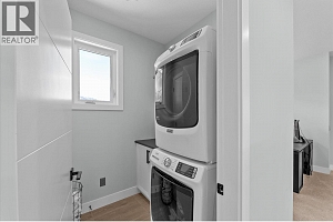 1846 Viewpoint Crescent - Photo 29