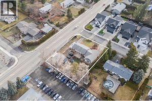 698 Balsam Road - Photo 3