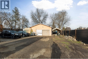 698 Balsam Road - Photo 34