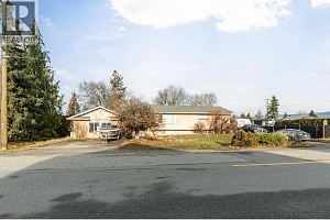 698 Balsam Road - Photo 4