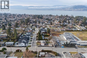 698 Balsam Road - Photo 8