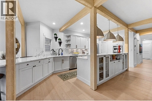 2075 Lillooet Court - Photo 11