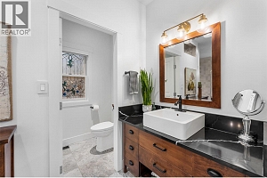 2075 Lillooet Court - Photo 27