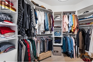 2075 Lillooet Court - Photo 30