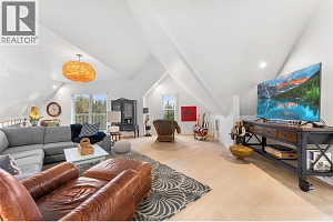 2075 Lillooet Court - Photo 35