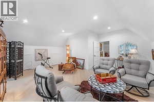 2075 Lillooet Court - Photo 46