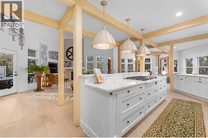 2075 Lillooet Court - Photo 9