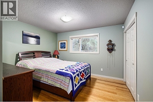 5715 Lakeshore Road - Photo 17