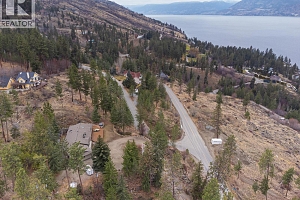 5715 Lakeshore Road - Photo 44