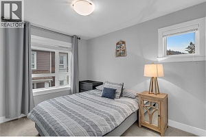 13098 Shoreline Way Unit# 11 - Photo 32