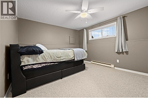 5882 Victoria Street - Photo 20