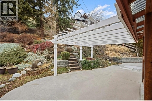 5882 Victoria Street - Photo 28