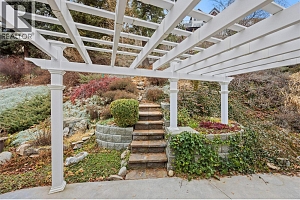 5882 Victoria Street - Photo 29