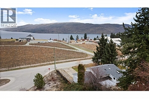 5882 Victoria Street - Photo 32