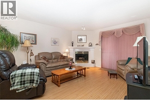 1874 Parkview Crescent Unit# 38 - Photo 2