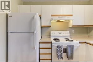 1122 Stockwell Avenue - Photo 15