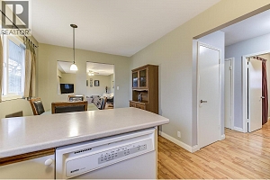 1122 Stockwell Avenue - Photo 17