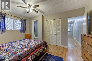 1122 Stockwell Avenue - Photo 19